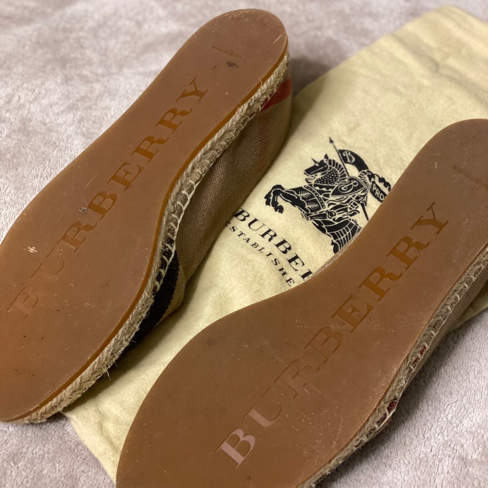 Burberry
Hodgeson Check Canvas Flat Espadrille, - Picture 5 of 6